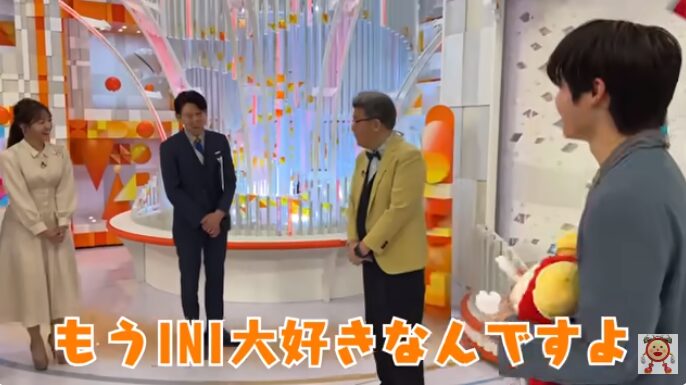 INIファンの生田アナ、INI木村さんとの共演に喜ぶシーン
（めざましテレビ公式YouTubeチャンネルより）